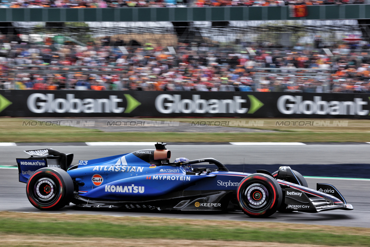 GP GRAN BRETAGNA, Alexander Albon (THA) Atlassian Williams Racing FW47.

05.07.2025. Formula 1 World Championship, Rd 12, British Grand Prix, Silverstone, England, Qualifiche Day.

- www.xpbimages.com, EMail: requests@xpbimages.com © Copyright: Davenport / XPB Images