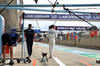 GP GRAN BRETAGNA, (L to R): Pierluigi (Gigi) Della Bona (ITA) Atlassian Williams Racing Performance Coach with Carlos Sainz (ESP) Atlassian Williams Racing.

05.07.2025. Formula 1 World Championship, Rd 12, British Grand Prix, Silverstone, England, Qualifiche Day.

- www.xpbimages.com, EMail: requests@xpbimages.com © Copyright: Bearne / XPB Images