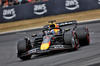 GP GRAN BRETAGNA, Max Verstappen (NLD) Red Bull Racing RB21.

05.07.2025. Formula 1 World Championship, Rd 12, British Grand Prix, Silverstone, England, Qualifiche Day.

 - www.xpbimages.com, EMail: requests@xpbimages.com © Copyright: Rew / XPB Images