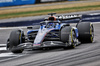 GP GRAN BRETAGNA, Alexander Albon (THA) Atlassian Williams Racing FW47.

05.07.2025. Formula 1 World Championship, Rd 12, British Grand Prix, Silverstone, England, Qualifiche Day.

 - www.xpbimages.com, EMail: requests@xpbimages.com © Copyright: Rew / XPB Images