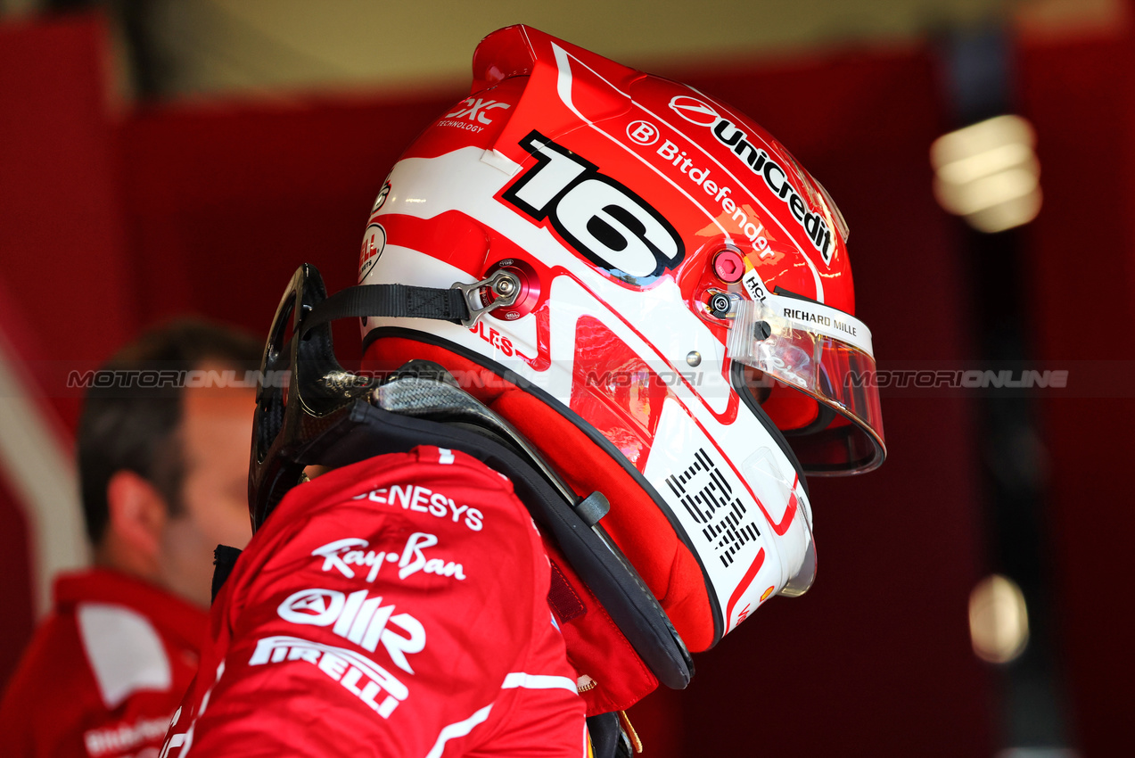 GP GRAN BRETAGNA, Charles Leclerc (MON) Ferrari.

04.07.2025. Formula 1 World Championship, Rd 12, British Grand Prix, Silverstone, England, Practice Day.

- www.xpbimages.com, EMail: requests@xpbimages.com © Copyright: Batchelor / XPB Images