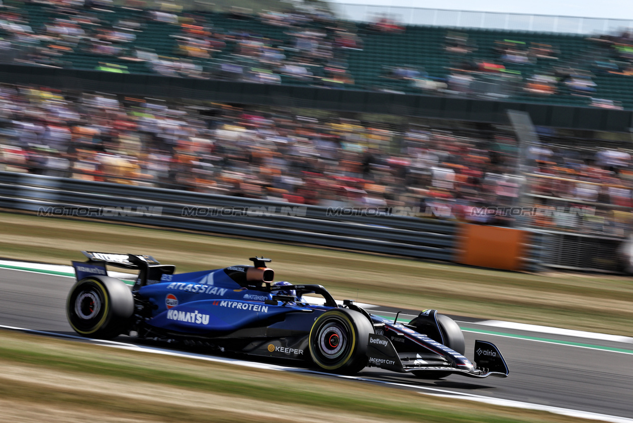 GP GRAN BRETAGNA, Alexander Albon (THA) Atlassian Williams Racing FW47.

04.07.2025. Formula 1 World Championship, Rd 12, British Grand Prix, Silverstone, England, Practice Day.

- www.xpbimages.com, EMail: requests@xpbimages.com © Copyright: Moy / XPB Images