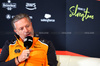 GP GRAN BRETAGNA, Zak Brown (USA) McLaren Executive Director in the FIA Press Conference.

04.07.2025. Formula 1 World Championship, Rd 12, British Grand Prix, Silverstone, England, Practice Day.

- www.xpbimages.com, EMail: requests@xpbimages.com © Copyright: Charniaux / XPB Images