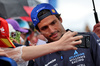 GP GRAN BRETAGNA, Carlos Sainz (ESP) Atlassian Williams Racing with fans.

06.07.2025. Formula 1 World Championship, Rd 12, British Grand Prix, Silverstone, England, Gara Day.

 - www.xpbimages.com, EMail: requests@xpbimages.com © Copyright: Rew / XPB Images