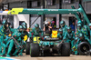 GP GRAN BRETAGNA, Fernando Alonso (ESP) Aston Martin F1 Team AMR25 makes a pit stop.

06.07.2025. Formula 1 World Championship, Rd 12, British Grand Prix, Silverstone, England, Gara Day.

- www.xpbimages.com, EMail: requests@xpbimages.com © Copyright: Batchelor / XPB Images