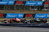 GP GRAN BRETAGNA, Lewis Hamilton (GBR) Ferrari SF-25 e Andrea Kimi Antonelli (ITA) Mercedes AMG F1 W16 battle for position.

06.07.2025. Formula 1 World Championship, Rd 12, British Grand Prix, Silverstone, England, Gara Day.

- www.xpbimages.com, EMail: requests@xpbimages.com © Copyright: Moy / XPB Images
