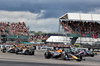 GP GRAN BRETAGNA, Max Verstappen (NLD) Red Bull Racing RB21 davanti a at the partenza of the race.

06.07.2025. Formula 1 World Championship, Rd 12, British Grand Prix, Silverstone, England, Gara Day.

- www.xpbimages.com, EMail: requests@xpbimages.com © Copyright: Davenport / XPB Images