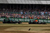 GP GRAN BRETAGNA, Yuki Tsunoda (JPN) Red Bull Racing RB21 davanti a Lance Stroll (CDN) Aston Martin F1 Team AMR25.

06.07.2025. Formula 1 World Championship, Rd 12, British Grand Prix, Silverstone, England, Gara Day.

 - www.xpbimages.com, EMail: requests@xpbimages.com © Copyright: Rew / XPB Images