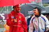 GP GRAN BRETAGNA, (L to R): Lewis Hamilton (GBR) Ferrari with Isack Hadjar (FRA) Racing Bulls on the drivers' parade.

06.07.2025. Formula 1 World Championship, Rd 12, British Grand Prix, Silverstone, England, Gara Day.

- www.xpbimages.com, EMail: requests@xpbimages.com © Copyright: Batchelor / XPB Images
