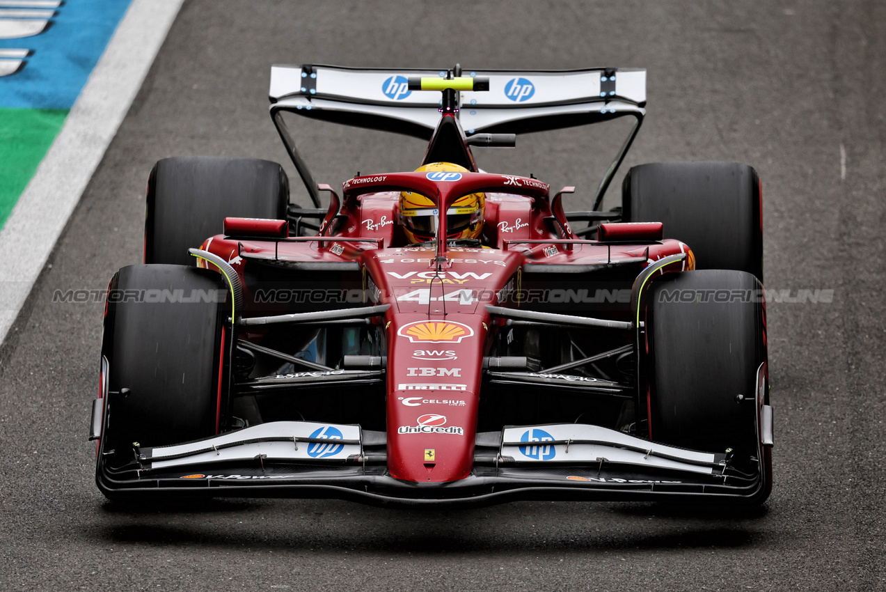 GP GRAN BRETAGNA, Lewis Hamilton (GBR) Ferrari SF-25.

05.07.2025. Formula 1 World Championship, Rd 12, British Grand Prix, Silverstone, England, Qualifiche Day.

- www.xpbimages.com, EMail: requests@xpbimages.com © Copyright: Moy / XPB Images