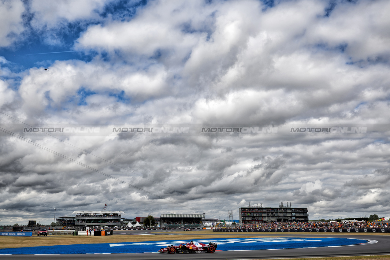 GP GRAN BRETAGNA, Charles Leclerc (MON) Ferrari SF-25.

05.07.2025. Formula 1 World Championship, Rd 12, British Grand Prix, Silverstone, England, Qualifiche Day.

 - www.xpbimages.com, EMail: requests@xpbimages.com © Copyright: Rew / XPB Images