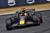 GP GRAN BRETAGNA, Max Verstappen (NLD) Red Bull Racing RB21 celebrates at the end of qualifying.

05.07.2025. Formula 1 World Championship, Rd 12, British Grand Prix, Silverstone, England, Qualifiche Day.

 - www.xpbimages.com, EMail: requests@xpbimages.com © Copyright: Rew / XPB Images
