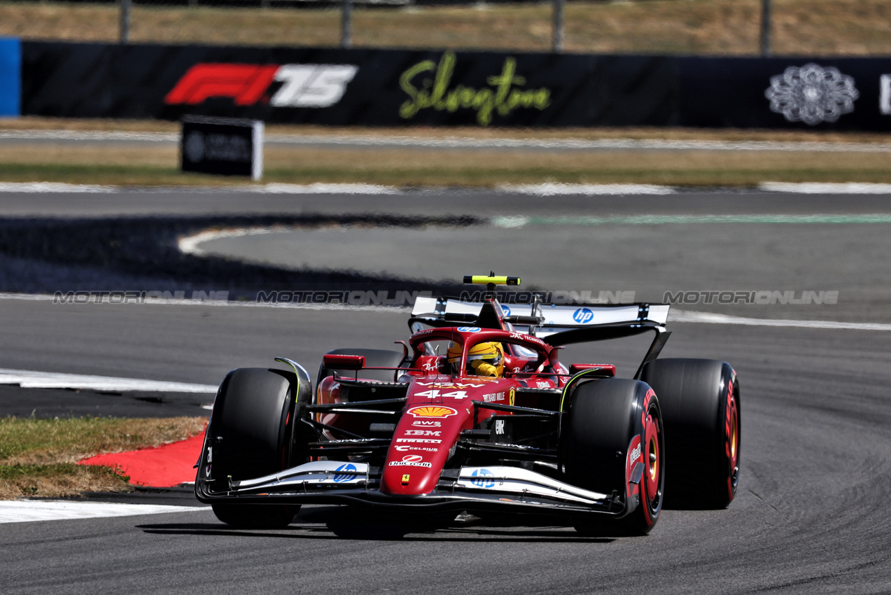 GP GRAN BRETAGNA, Lewis Hamilton (GBR) Ferrari SF-25.



04.07.2025. Formula 1 World Championship, Rd 12, British Grand Prix, Silverstone, England, Practice Day.

- www.xpbimages.com, EMail: requests@xpbimages.com © Copyright: Moy / XPB Images