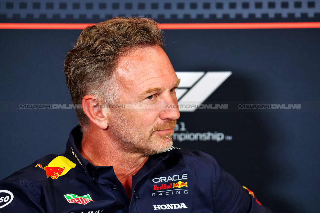 GP GRAN BRETAGNA, Christian Horner (GBR) Red Bull Racing Team Principal in the FIA Press Conference.

04.07.2025. Formula 1 World Championship, Rd 12, British Grand Prix, Silverstone, England, Practice Day.

- www.xpbimages.com, EMail: requests@xpbimages.com © Copyright: Charniaux / XPB Images