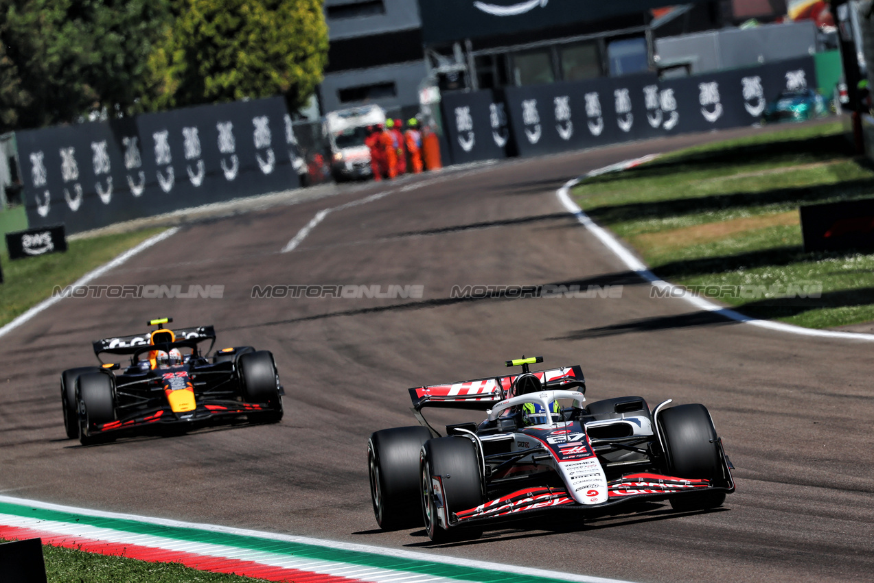 GP IMOLA, Oliver Bearman (GBR) Haas VF-25.

18.05.2025. Formula 1 World Championship, Rd 7, Emilia Romagna Grand Prix, Imola, Italy, Gara Day.

- www.xpbimages.com, EMail: requests@xpbimages.com © Copyright: Batchelor / XPB Images