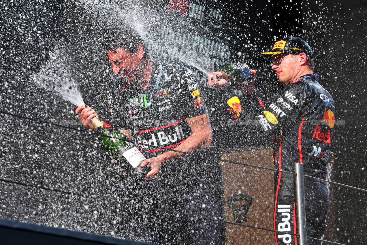 GP IMOLA, Gara winner Max Verstappen (NLD) Red Bull Racing celebrates on the podium with Enrico Balbo, Red Bull Racing Head of Aerodynamics.

18.05.2025. Formula 1 World Championship, Rd 7, Emilia Romagna Grand Prix, Imola, Italy, Gara Day.

- www.xpbimages.com, EMail: requests@xpbimages.com © Copyright: Batchelor / XPB Images