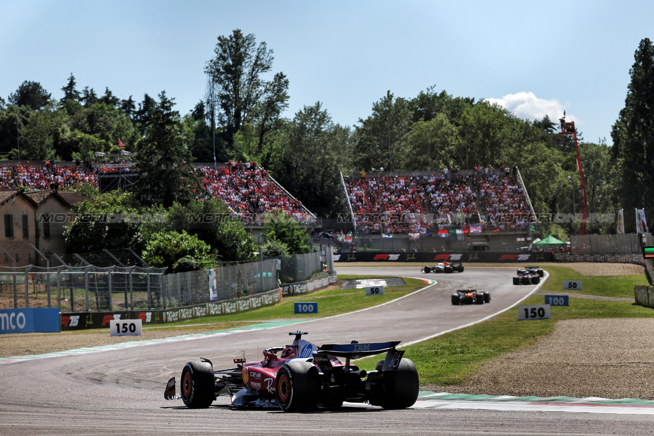 GP IMOLA, Charles Leclerc (MON) Ferrari SF-25.

18.05.2025. Formula 1 World Championship, Rd 7, Emilia Romagna Grand Prix, Imola, Italy, Gara Day.

- www.xpbimages.com, EMail: requests@xpbimages.com © Copyright: Bearne / XPB Images
