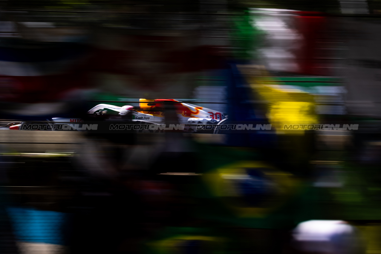 GP IMOLA, Liam Lawson (NZL) Racing Bulls VCARB 02.

18.05.2025. Formula 1 World Championship, Rd 7, Emilia Romagna Grand Prix, Imola, Italy, Gara Day.

- www.xpbimages.com, EMail: requests@xpbimages.com © Copyright: Bearne / XPB Images