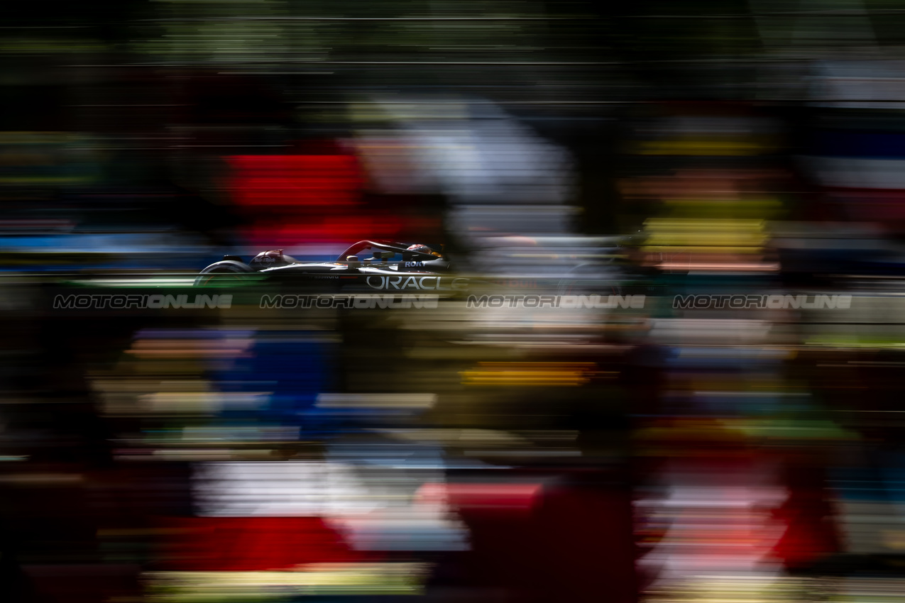GP IMOLA, Max Verstappen (NLD) Red Bull Racing RB21.

18.05.2025. Formula 1 World Championship, Rd 7, Emilia Romagna Grand Prix, Imola, Italy, Gara Day.

- www.xpbimages.com, EMail: requests@xpbimages.com © Copyright: Bearne / XPB Images