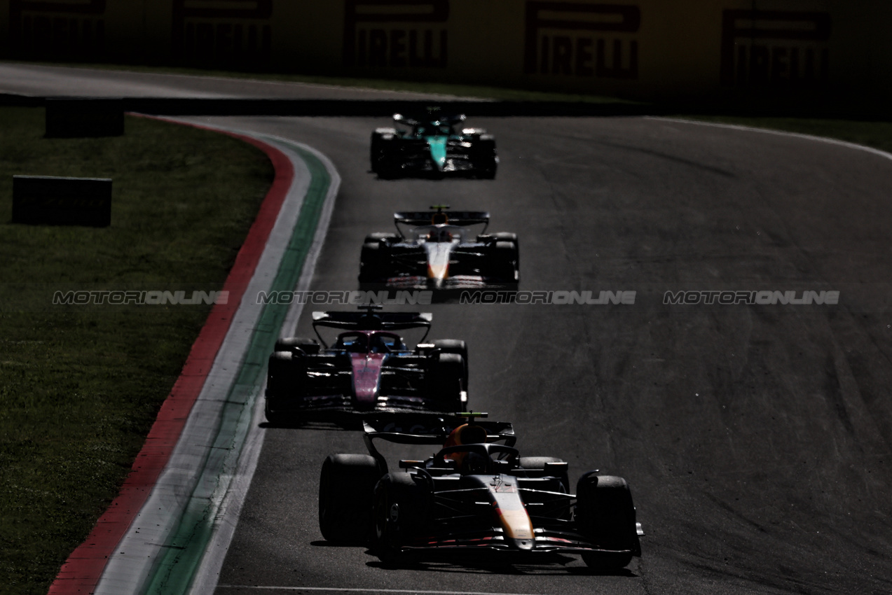GP IMOLA, Yuki Tsunoda (JPN) Red Bull Racing RB21.

18.05.2025. Formula 1 World Championship, Rd 7, Emilia Romagna Grand Prix, Imola, Italy, Gara Day.

- www.xpbimages.com, EMail: requests@xpbimages.com © Copyright: Moy / XPB Images