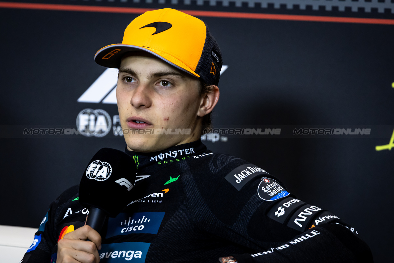 GP IMOLA, Oscar Piastri (AUS) McLaren in the post race FIA Press Conference.

18.05.2025. Formula 1 World Championship, Rd 7, Emilia Romagna Grand Prix, Imola, Italy, Gara Day.

- www.xpbimages.com, EMail: requests@xpbimages.com © Copyright: Bearne / XPB Images