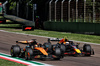 GP IMOLA, Oscar Piastri (AUS) McLaren MCL39 e Yuki Tsunoda (JPN) Red Bull Racing RB21 battle for position.

18.05.2025. Formula 1 World Championship, Rd 7, Emilia Romagna Grand Prix, Imola, Italy, Gara Day.

- www.xpbimages.com, EMail: requests@xpbimages.com © Copyright: Batchelor / XPB Images