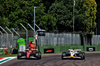 GP IMOLA, Lewis Hamilton (GBR) Ferrari SF-25 e Isack Hadjar (FRA) Racing Bulls VCARB 02 battle for position.

18.05.2025. Formula 1 World Championship, Rd 7, Emilia Romagna Grand Prix, Imola, Italy, Gara Day.

- www.xpbimages.com, EMail: requests@xpbimages.com © Copyright: Batchelor / XPB Images