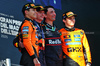 GP IMOLA, The podium (L to R): Lando Norris (GBR) McLaren, second; Max Verstappen (NLD) Red Bull Racing, vincitore; Enrico Balbo, Red Bull Racing Head of Aerodynamics; Oscar Piastri (AUS) McLaren, third.

18.05.2025. Formula 1 World Championship, Rd 7, Emilia Romagna Grand Prix, Imola, Italy, Gara Day.

- www.xpbimages.com, EMail: requests@xpbimages.com © Copyright: Batchelor / XPB Images