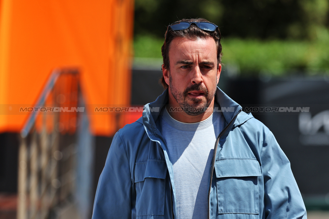 GP IMOLA, Fernando Alonso (ESP) Aston Martin F1 Team.

15.05.2025. Formula 1 World Championship, Rd 7, Emilia Romagna Grand Prix, Imola, Italy, Preparation Day.

- www.xpbimages.com, EMail: requests@xpbimages.com © Copyright: Moy / XPB Images