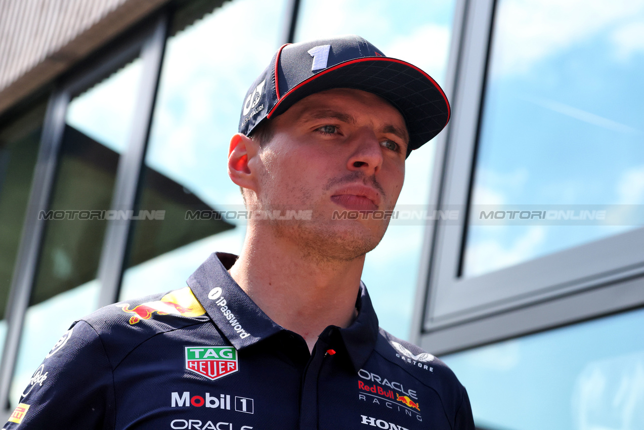 GP IMOLA, Max Verstappen (NLD) Red Bull Racing.

15.05.2025. Formula 1 World Championship, Rd 7, Emilia Romagna Grand Prix, Imola, Italy, Preparation Day.

- www.xpbimages.com, EMail: requests@xpbimages.com © Copyright: Bearne / XPB Images