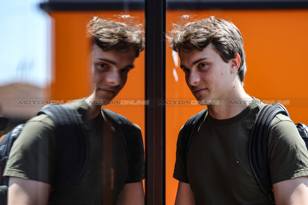 GP IMOLA, Oscar Piastri (AUS), McLaren 
15.05.2025. Formula 1 World Championship, Rd 7, Emilia Romagna Grand Prix, Imola, Italy, Preparation Day.
- www.xpbimages.com, EMail: requests@xpbimages.com © Copyright: Charniaux / XPB Images