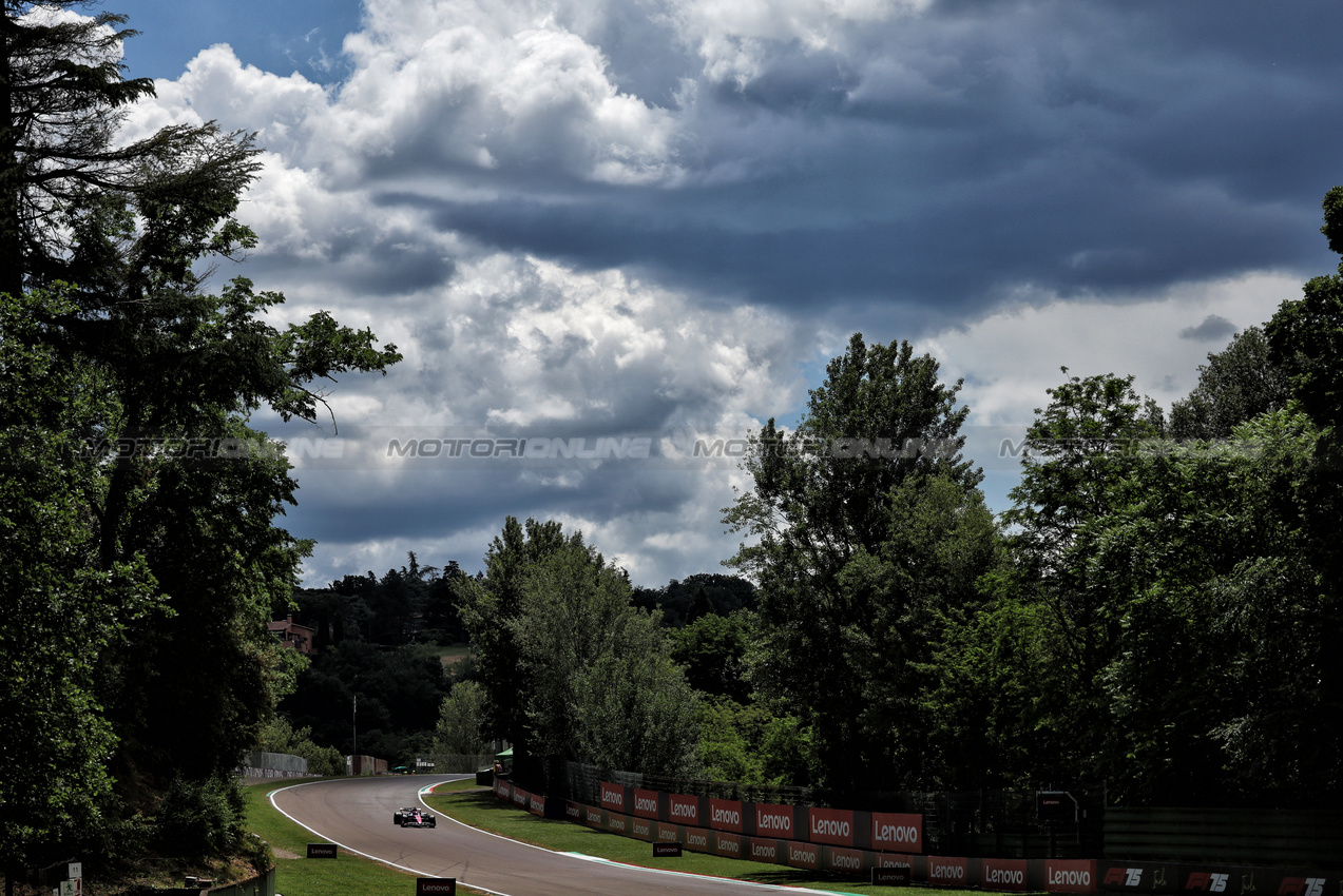GP IMOLA, Pierre Gasly (FRA) Alpine F1 Team A525.

17.05.2025. Formula 1 World Championship, Rd 7, Emilia Romagna Grand Prix, Imola, Italy, Qualifiche Day.

- www.xpbimages.com, EMail: requests@xpbimages.com © Copyright: Moy / XPB Images
