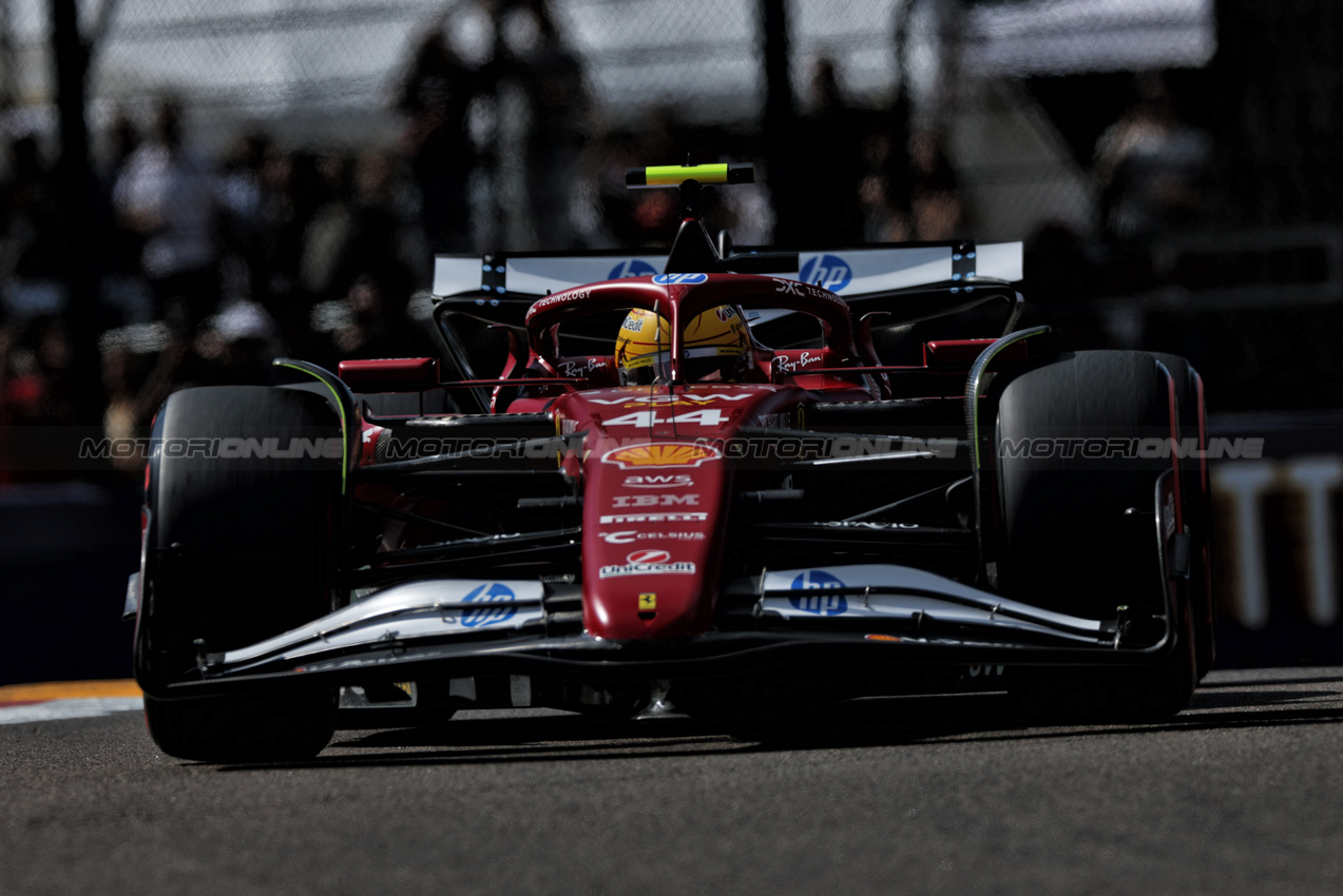 GP IMOLA, Lewis Hamilton (GBR) Ferrari SF-25.

17.05.2025. Formula 1 World Championship, Rd 7, Emilia Romagna Grand Prix, Imola, Italy, Qualifiche Day.

- www.xpbimages.com, EMail: requests@xpbimages.com © Copyright: Charniaux / XPB Images