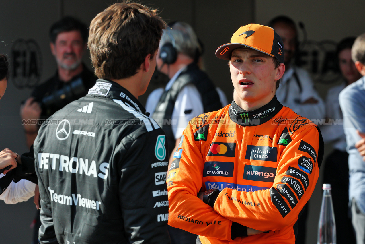 GP IMOLA, (L to R): Third placed George Russell (GBR) Mercedes AMG F1 with pole sitter Oscar Piastri (AUS) McLaren in qualifying parc ferme.

17.05.2025. Formula 1 World Championship, Rd 7, Emilia Romagna Grand Prix, Imola, Italy, Qualifiche Day.

- www.xpbimages.com, EMail: requests@xpbimages.com © Copyright: Batchelor / XPB Images