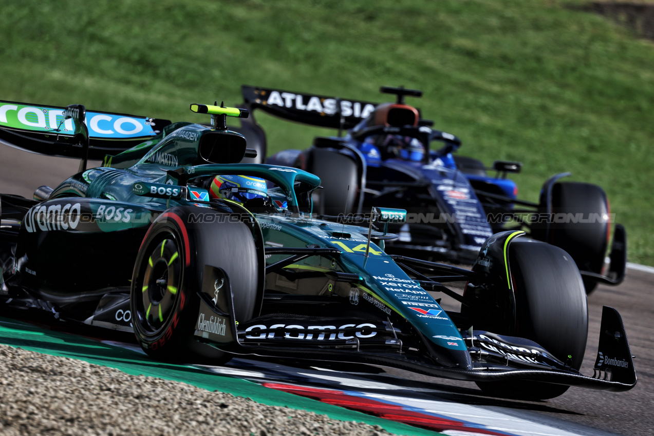 GP IMOLA, Fernando Alonso (ESP) Aston Martin F1 Team AMR25.

17.05.2025. Formula 1 World Championship, Rd 7, Emilia Romagna Grand Prix, Imola, Italy, Qualifiche Day.

- www.xpbimages.com, EMail: requests@xpbimages.com © Copyright: Moy / XPB Images