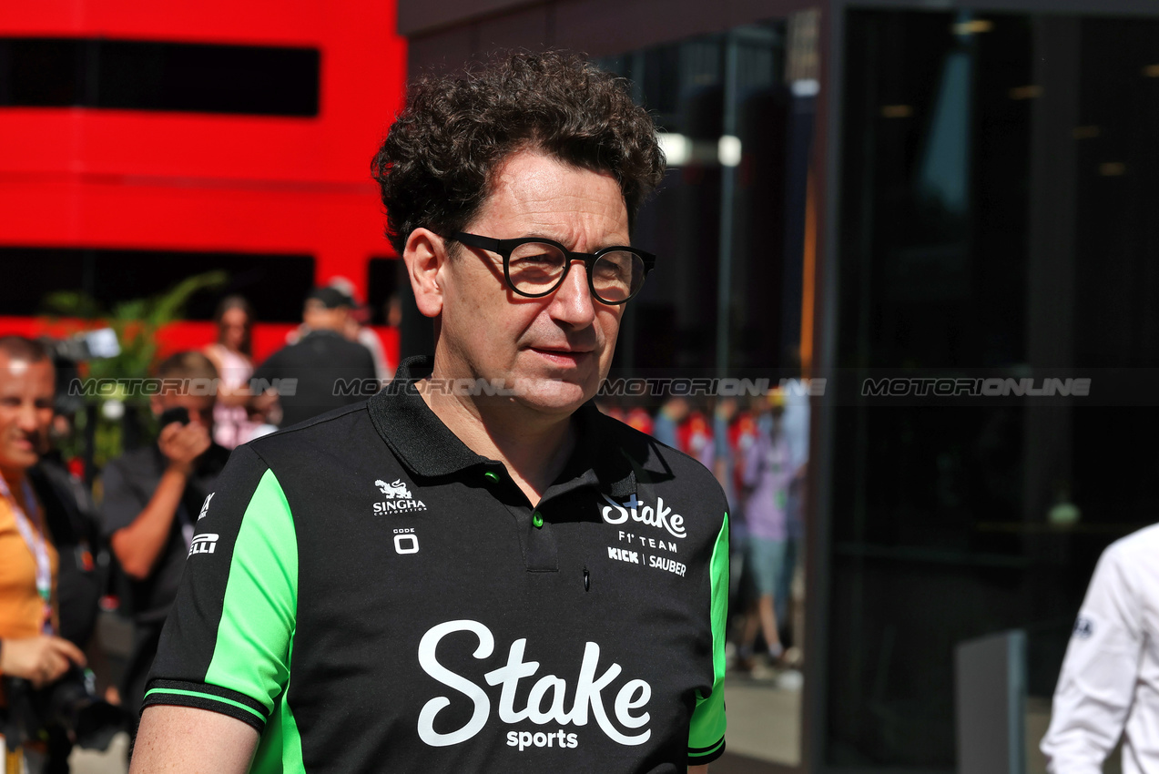 GP IMOLA, Mattia Binotto (ITA) Sauber Motorsport Chief Operating e Chief Technical Officer.

17.05.2025. Formula 1 World Championship, Rd 7, Emilia Romagna Grand Prix, Imola, Italy, Qualifiche Day.

- www.xpbimages.com, EMail: requests@xpbimages.com © Copyright: Moy / XPB Images