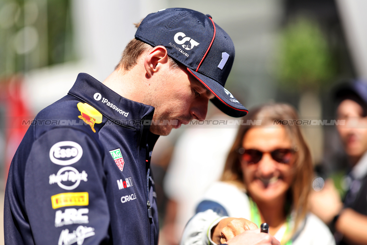 GP IMOLA, Max Verstappen (NLD) Red Bull Racing.

17.05.2025. Formula 1 World Championship, Rd 7, Emilia Romagna Grand Prix, Imola, Italy, Qualifiche Day.

- www.xpbimages.com, EMail: requests@xpbimages.com © Copyright: Bearne / XPB Images