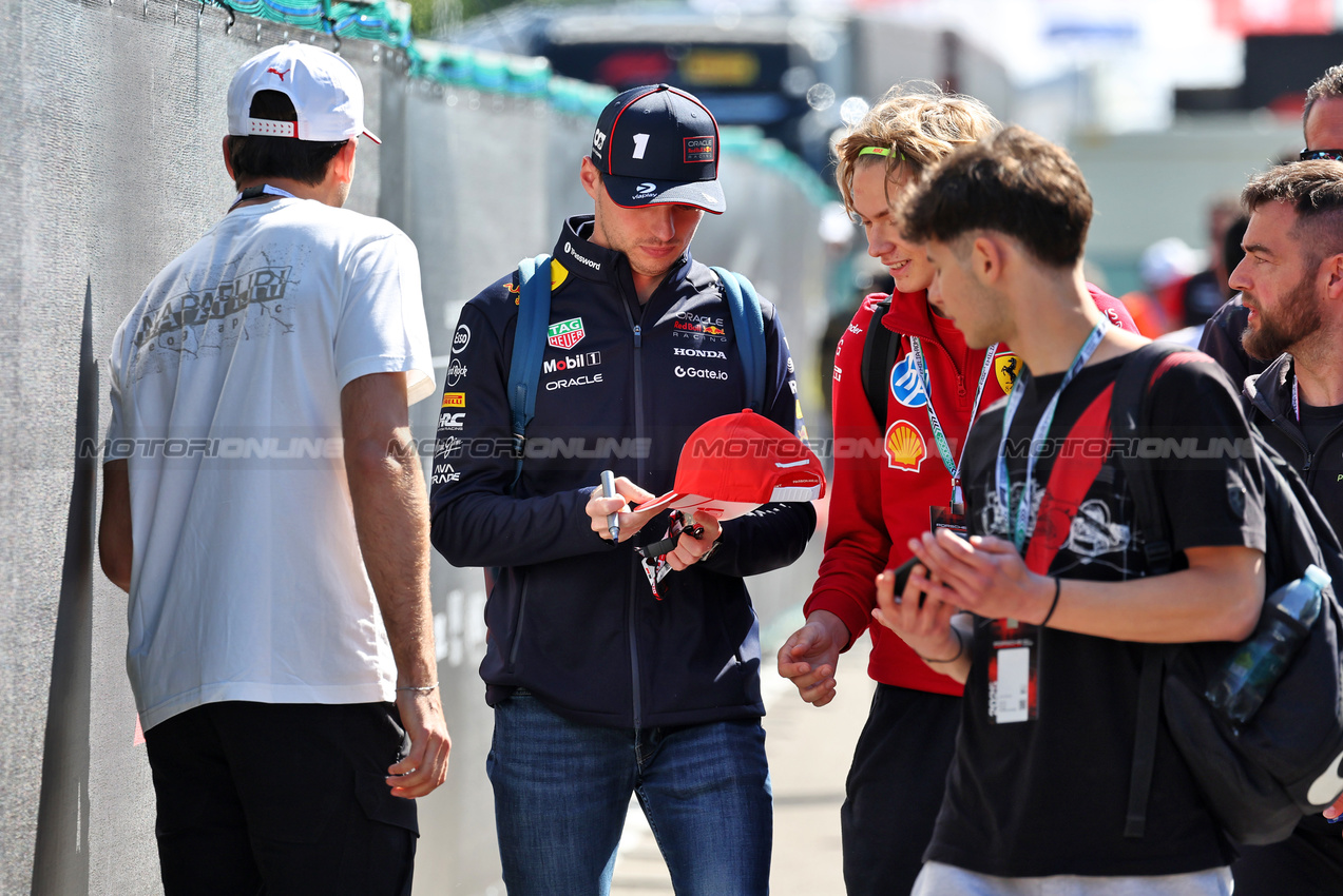 GP IMOLA, Max Verstappen (NLD) Red Bull Racing.

17.05.2025. Formula 1 World Championship, Rd 7, Emilia Romagna Grand Prix, Imola, Italy, Qualifiche Day.

- www.xpbimages.com, EMail: requests@xpbimages.com © Copyright: Moy / XPB Images
