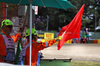 GP IMOLA, Circuit Atmosfera - marshal waves a red flag during qualifying.

17.05.2025. Formula 1 World Championship, Rd 7, Emilia Romagna Grand Prix, Imola, Italy, Qualifiche Day.

- www.xpbimages.com, EMail: requests@xpbimages.com © Copyright: Moy / XPB Images