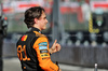 GP IMOLA, Oscar Piastri (AUS) McLaren celebrates his pole position in qualifying parc ferme.

17.05.2025. Formula 1 World Championship, Rd 7, Emilia Romagna Grand Prix, Imola, Italy, Qualifiche Day.

- www.xpbimages.com, EMail: requests@xpbimages.com © Copyright: Charniaux / XPB Images