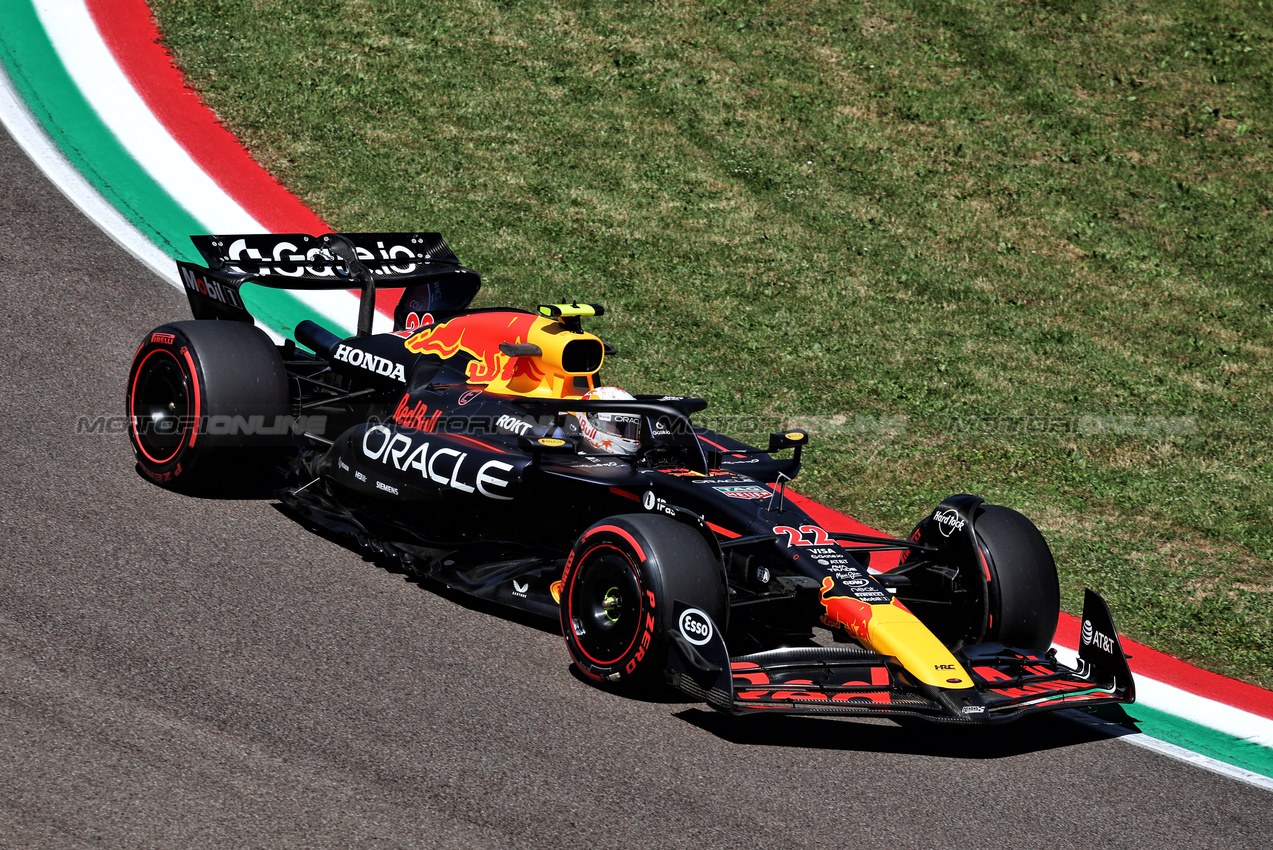 GP IMOLA, Yuki Tsunoda (JPN) Red Bull Racing RB21.

16.05.2025. Formula 1 World Championship, Rd 7, Emilia Romagna Grand Prix, Imola, Italy, Practice Day.

- www.xpbimages.com, EMail: requests@xpbimages.com © Copyright: Moy / XPB Images