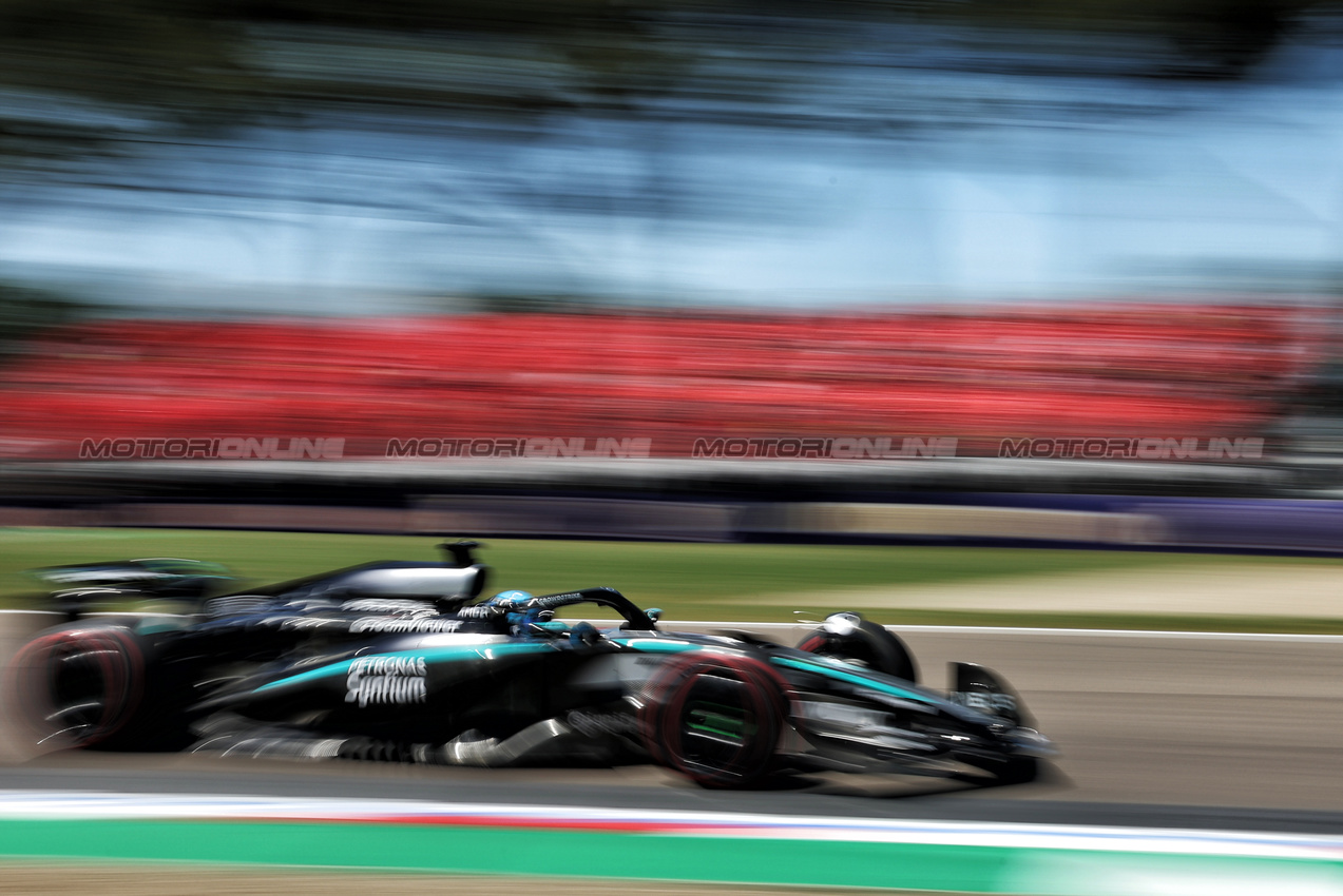 GP IMOLA, George Russell (GBR) Mercedes AMG F1 W16.

16.05.2025. Formula 1 World Championship, Rd 7, Emilia Romagna Grand Prix, Imola, Italy, Practice Day.

- www.xpbimages.com, EMail: requests@xpbimages.com © Copyright: Bearne / XPB Images