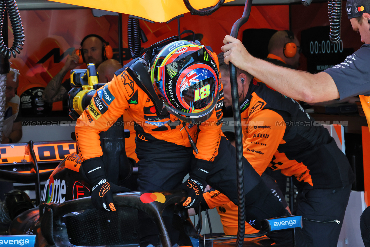 GP IMOLA, Oscar Piastri (AUS) McLaren MCL39.

16.05.2025. Formula 1 World Championship, Rd 7, Emilia Romagna Grand Prix, Imola, Italy, Practice Day.

- www.xpbimages.com, EMail: requests@xpbimages.com © Copyright: Batchelor / XPB Images