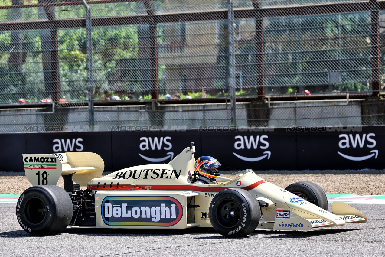 GP IMOLA, Thierry Boutsen (BEL) drives his 1985 Arrows A8.

16.05.2025. Formula 1 World Championship, Rd 7, Emilia Romagna Grand Prix, Imola, Italy, Practice Day.

- www.xpbimages.com, EMail: requests@xpbimages.com © Copyright: Batchelor / XPB Images