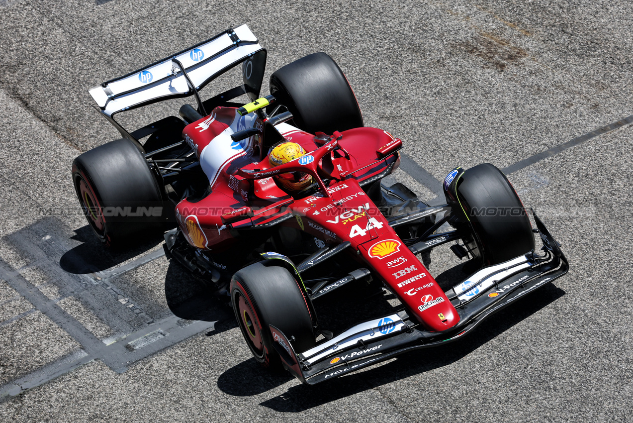 GP IMOLA, Lewis Hamilton (GBR) Ferrari SF-25.

16.05.2025. Formula 1 World Championship, Rd 7, Emilia Romagna Grand Prix, Imola, Italy, Practice Day.

 - www.xpbimages.com, EMail: requests@xpbimages.com © Copyright: Coates / XPB Images
