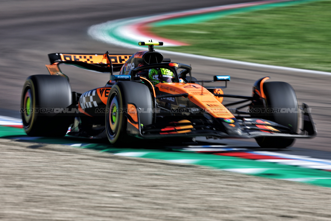 GP IMOLA, Lando Norris (GBR) McLaren MCL39.

16.05.2025. Formula 1 World Championship, Rd 7, Emilia Romagna Grand Prix, Imola, Italy, Practice Day.

- www.xpbimages.com, EMail: requests@xpbimages.com © Copyright: Bearne / XPB Images