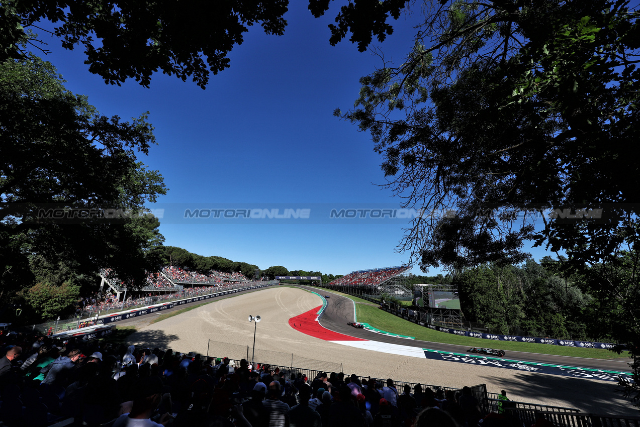 GP IMOLA, Andrea Kimi Antonelli (ITA) Mercedes AMG F1 W16.

16.05.2025. Formula 1 World Championship, Rd 7, Emilia Romagna Grand Prix, Imola, Italy, Practice Day.

- www.xpbimages.com, EMail: requests@xpbimages.com © Copyright: Moy / XPB Images