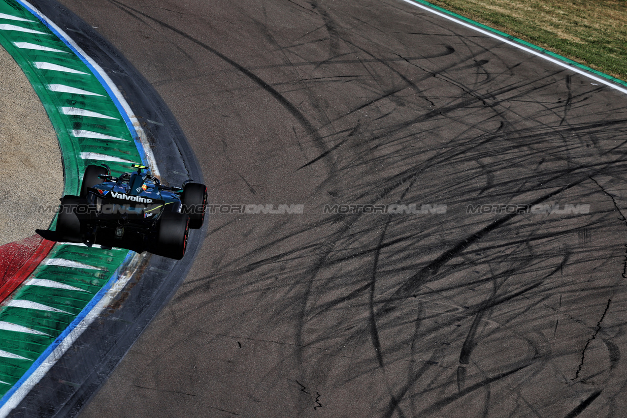 GP IMOLA, Fernando Alonso (ESP) Aston Martin F1 Team AMR25.

16.05.2025. Formula 1 World Championship, Rd 7, Emilia Romagna Grand Prix, Imola, Italy, Practice Day.

- www.xpbimages.com, EMail: requests@xpbimages.com © Copyright: Moy / XPB Images