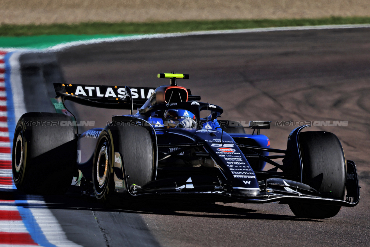 GP IMOLA, Carlos Sainz (ESP) Atlassian Williams Racing FW47.

16.05.2025. Formula 1 World Championship, Rd 7, Emilia Romagna Grand Prix, Imola, Italy, Practice Day.

- www.xpbimages.com, EMail: requests@xpbimages.com © Copyright: Bearne / XPB Images