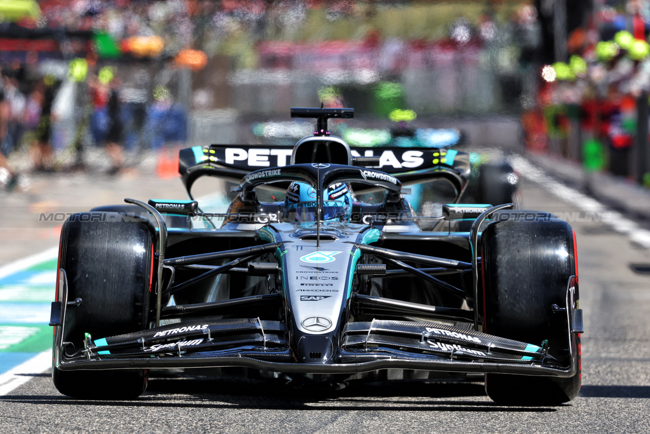 GP IMOLA, George Russell (GBR) Mercedes AMG F1 W16.

16.05.2025. Formula 1 World Championship, Rd 7, Emilia Romagna Grand Prix, Imola, Italy, Practice Day.

- www.xpbimages.com, EMail: requests@xpbimages.com © Copyright: Charniaux / XPB Images